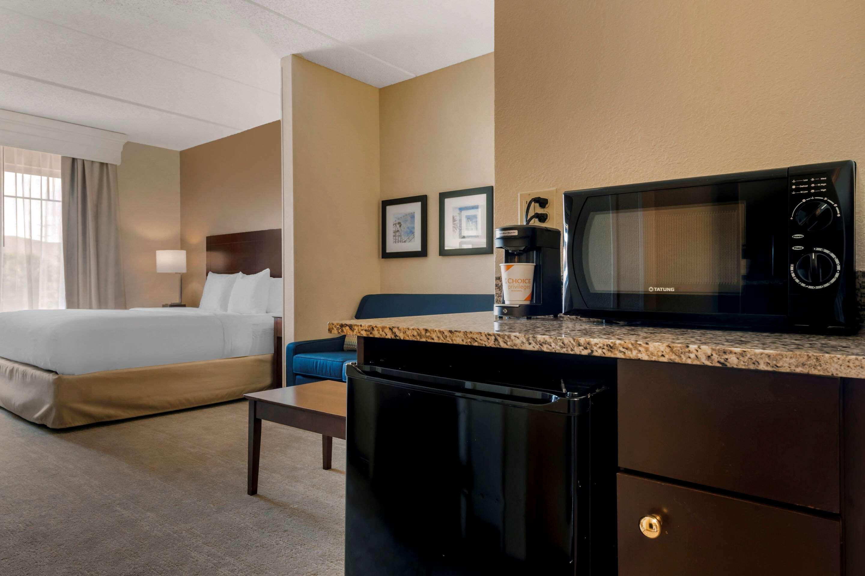 Comfort Suites Near Universal Orlando Resort מראה חיצוני תמונה
