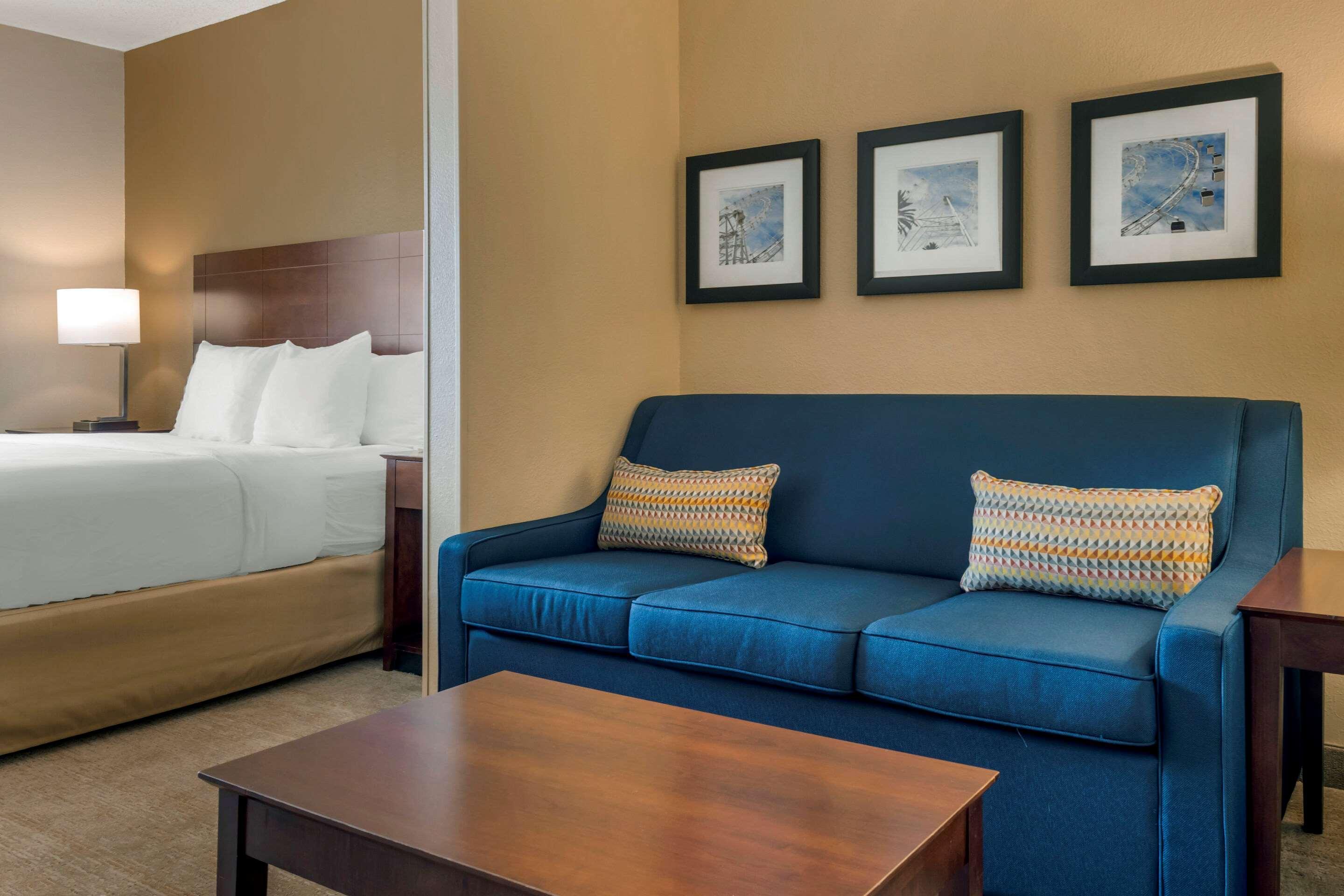 Comfort Suites Near Universal Orlando Resort מראה חיצוני תמונה