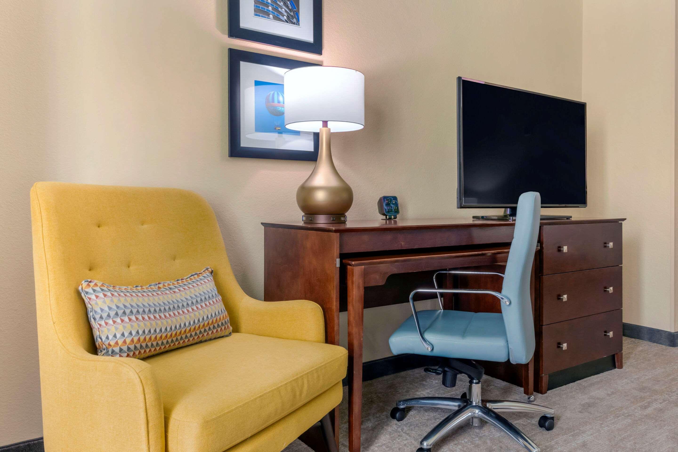 Comfort Suites Near Universal Orlando Resort מראה חיצוני תמונה