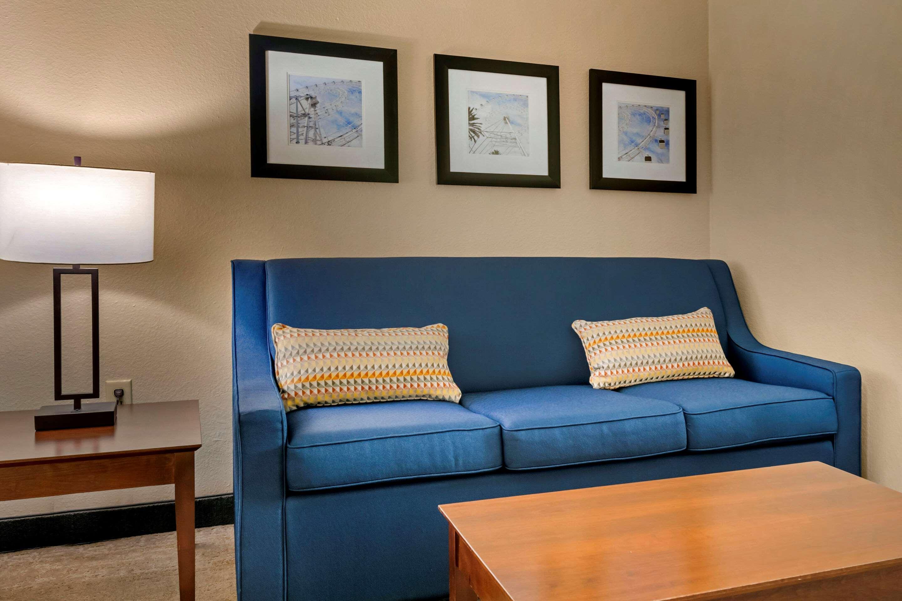 Comfort Suites Near Universal Orlando Resort מראה חיצוני תמונה