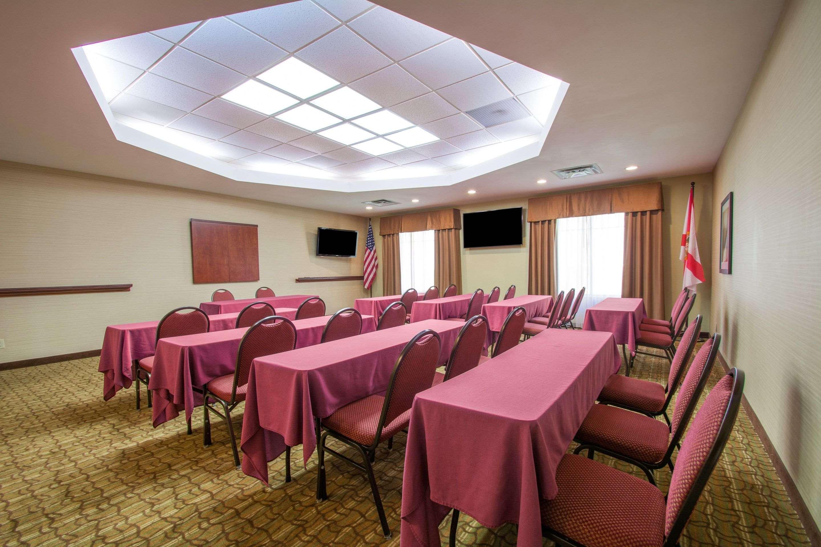Comfort Suites Near Universal Orlando Resort מראה חיצוני תמונה