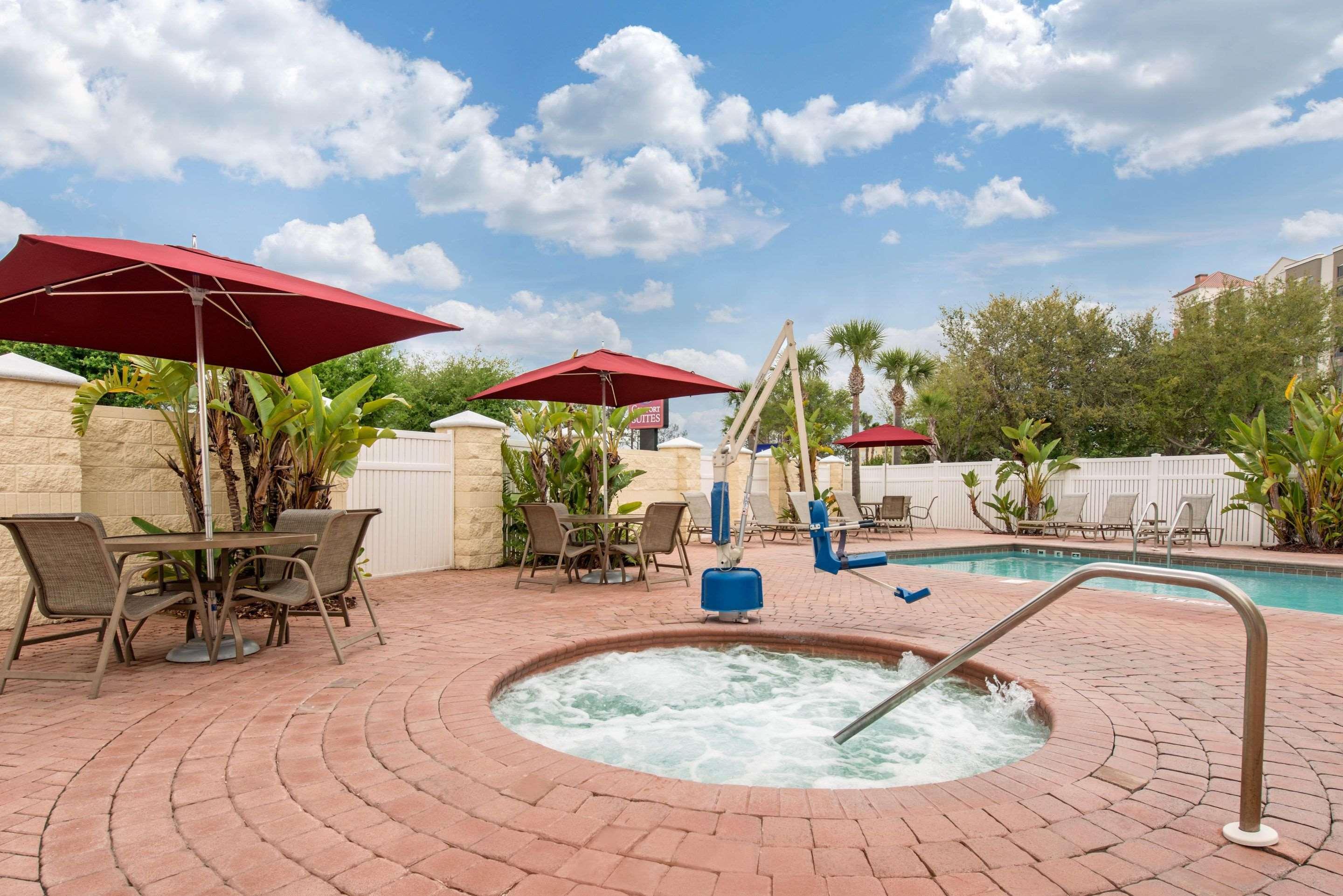 Comfort Suites Near Universal Orlando Resort מראה חיצוני תמונה