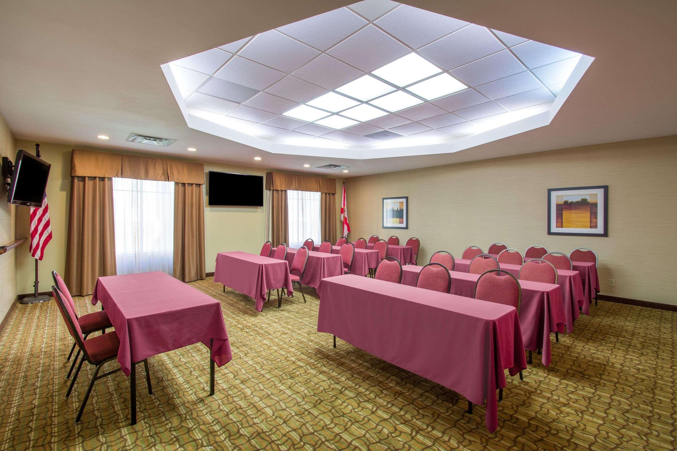 Comfort Suites Near Universal Orlando Resort מראה חיצוני תמונה