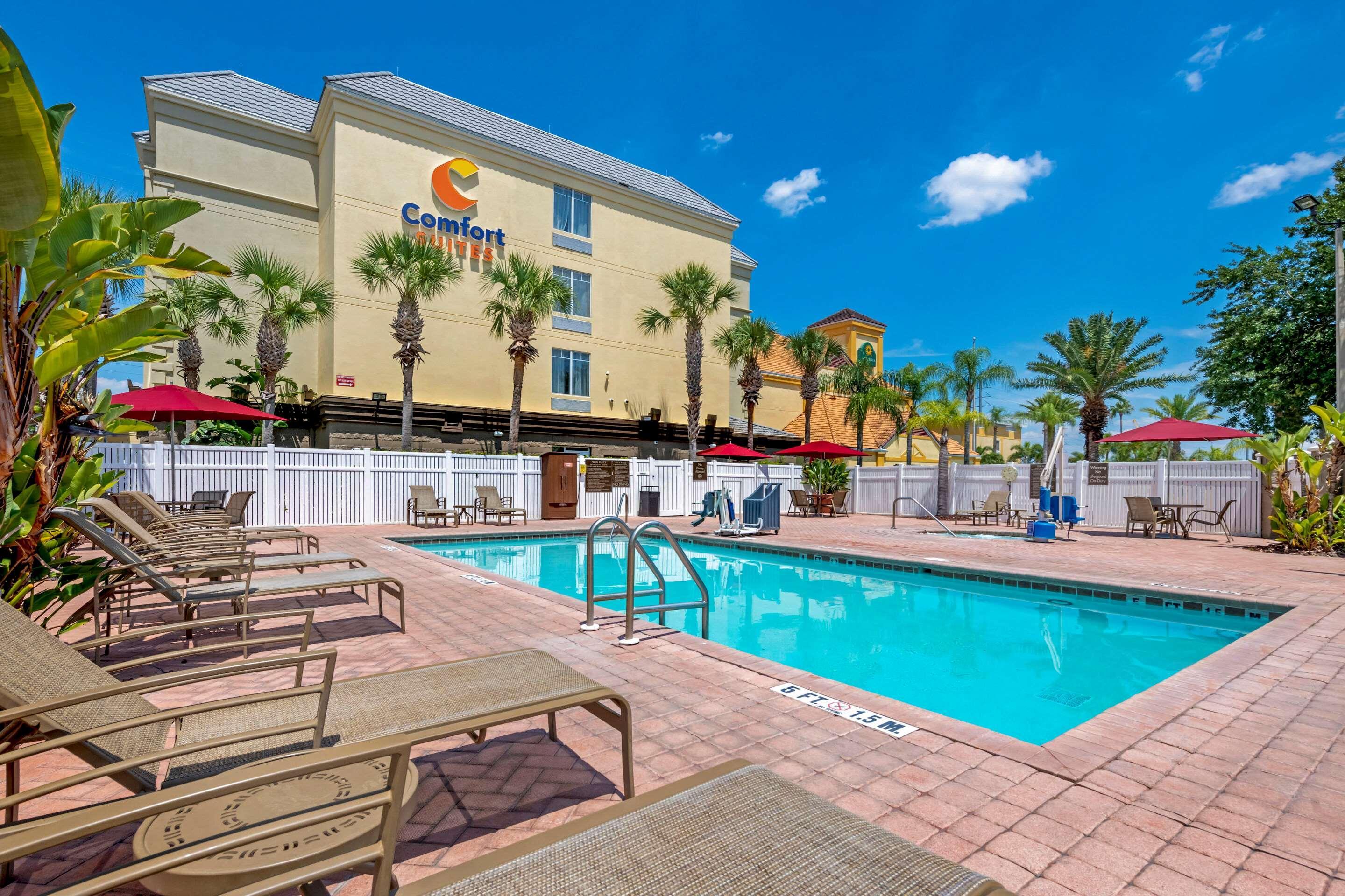 Comfort Suites Near Universal Orlando Resort מראה חיצוני תמונה