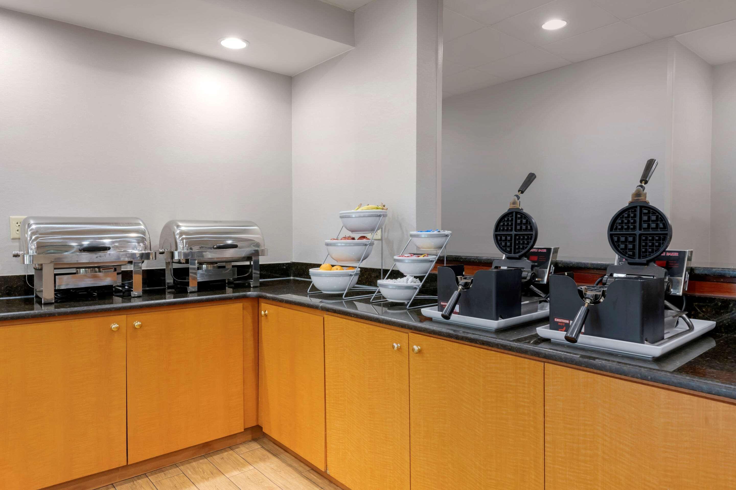 Comfort Suites Near Universal Orlando Resort מראה חיצוני תמונה
