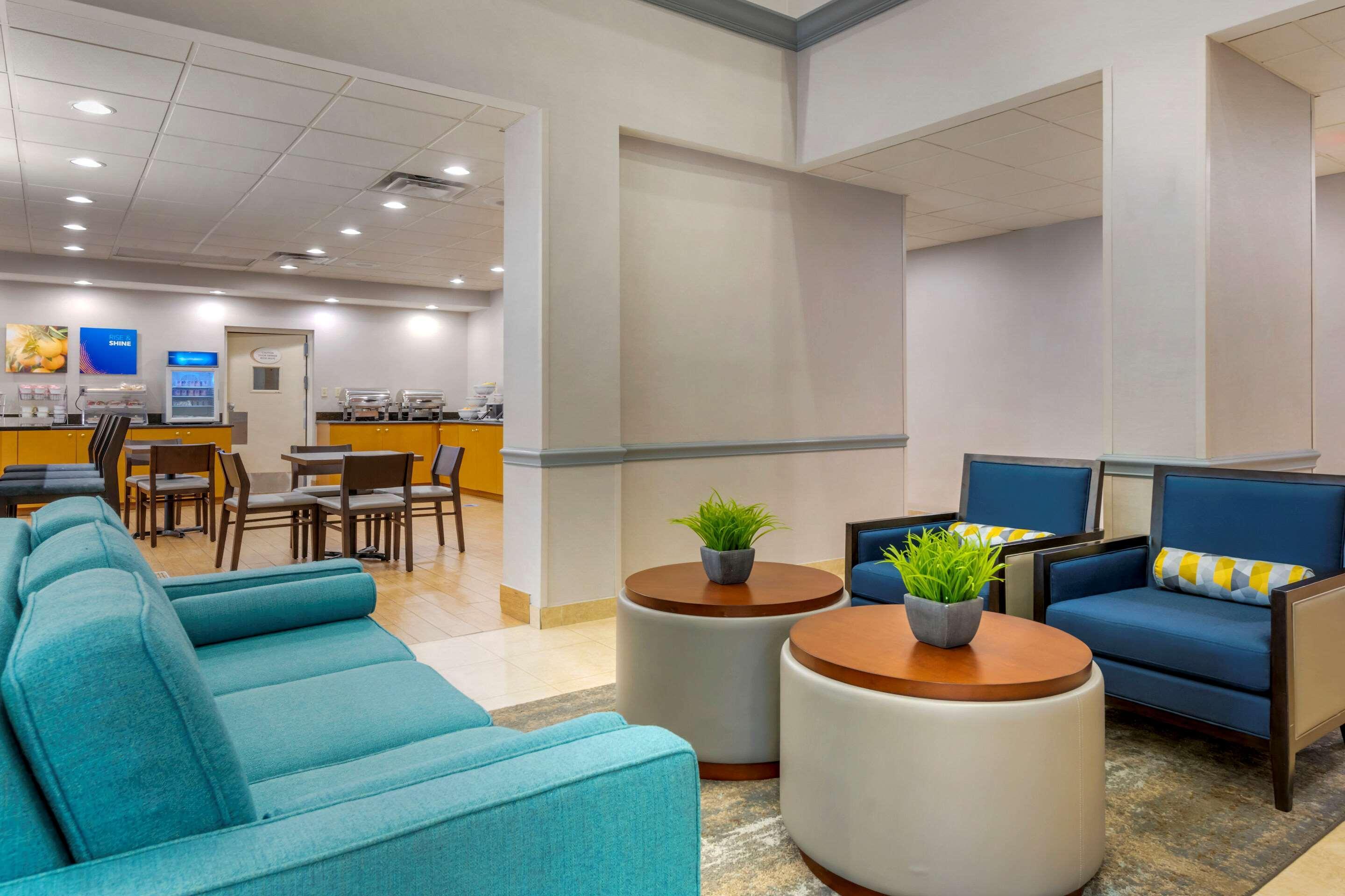 Comfort Suites Near Universal Orlando Resort מראה חיצוני תמונה